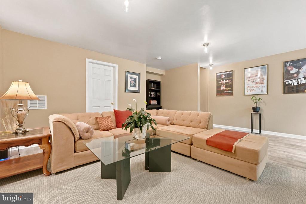 19202 WOODSIDE LN, JEFFERSONTON, Virginia 22724, 4 Bedrooms Bedrooms, ,2 BathroomsBathrooms,Residential,19202 WOODSIDE LN,VACU2013718 MLS # VACU2013718