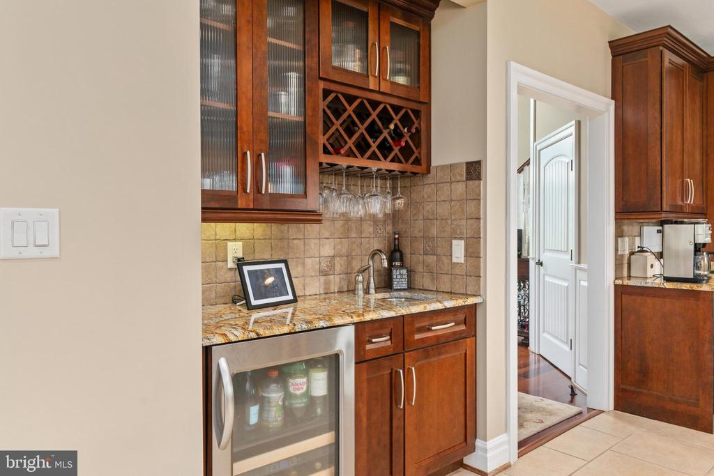 9909 AGNES LN, SPOTSYLVANIA, Virginia 22553, 6 Bedrooms Bedrooms, ,5 BathroomsBathrooms,Residential,9909 AGNES LN,VASP2043104 MLS # VASP2043104