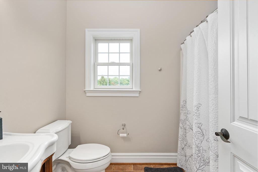 9909 AGNES LN, SPOTSYLVANIA, Virginia 22553, 6 Bedrooms Bedrooms, ,5 BathroomsBathrooms,Residential,9909 AGNES LN,VASP2043104 MLS # VASP2043104
