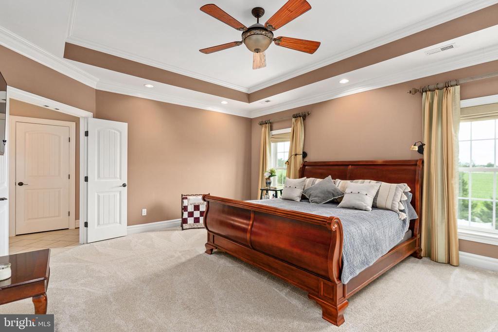 9909 AGNES LN, SPOTSYLVANIA, Virginia 22553, 6 Bedrooms Bedrooms, ,5 BathroomsBathrooms,Residential,9909 AGNES LN,VASP2043104 MLS # VASP2043104