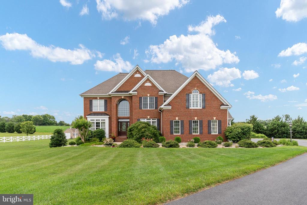 9909 AGNES LN, SPOTSYLVANIA, Virginia 22553, 6 Bedrooms Bedrooms, ,5 BathroomsBathrooms,Residential,9909 AGNES LN,VASP2043104 MLS # VASP2043104