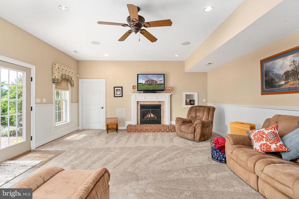 9909 AGNES LN, SPOTSYLVANIA, Virginia 22553, 6 Bedrooms Bedrooms, ,5 BathroomsBathrooms,Residential,9909 AGNES LN,VASP2043104 MLS # VASP2043104
