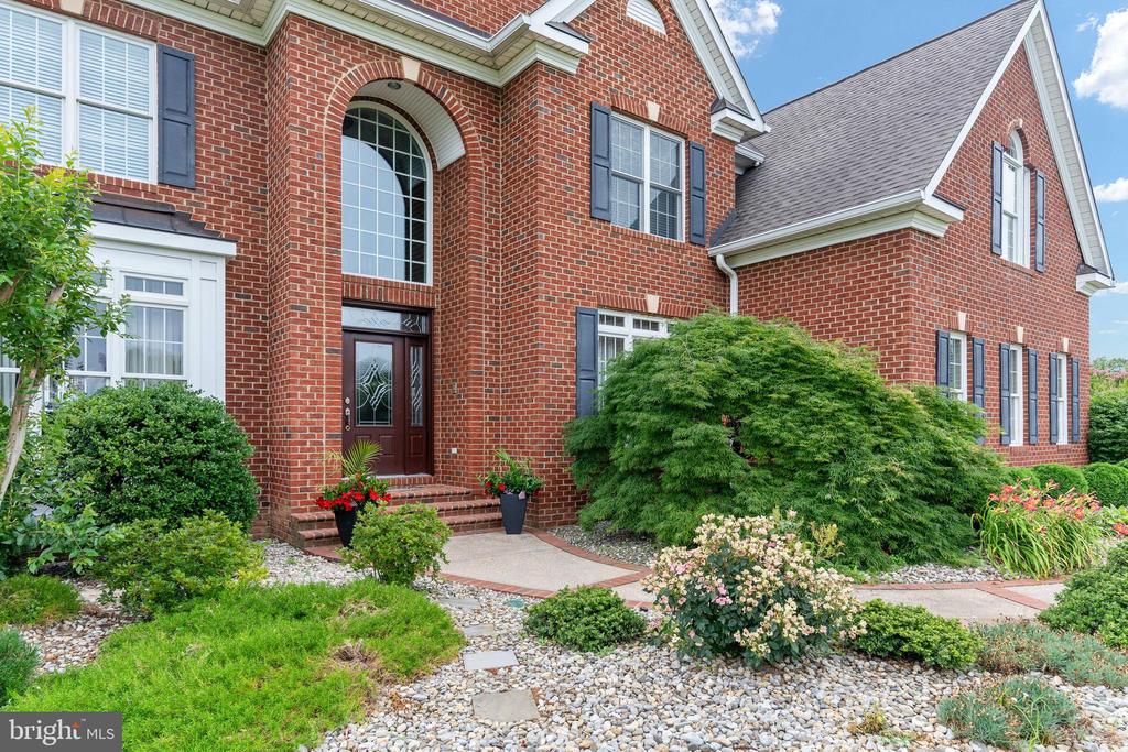 9909 AGNES LN, SPOTSYLVANIA, Virginia 22553, 6 Bedrooms Bedrooms, ,5 BathroomsBathrooms,Residential,9909 AGNES LN,VASP2043104 MLS # VASP2043104