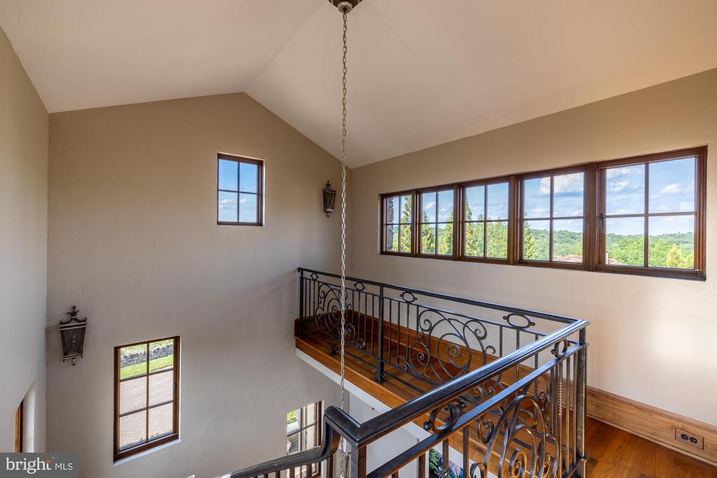 2525 GIBSON CT, DELAPLANE, Virginia 20144, 4 Bedrooms Bedrooms, ,3 BathroomsBathrooms,Residential,2525 GIBSON CT,VAFQ2022392 MLS # VAFQ2022392
