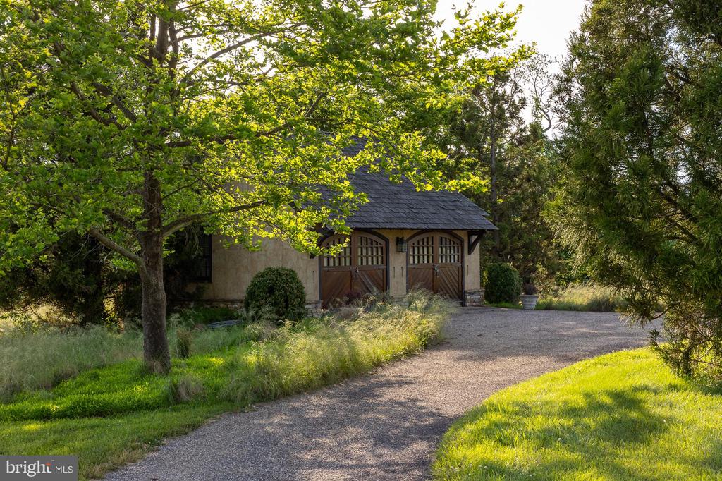2525 GIBSON CT, DELAPLANE, Virginia 20144, 4 Bedrooms Bedrooms, ,3 BathroomsBathrooms,Residential,2525 GIBSON CT,VAFQ2022392 MLS # VAFQ2022392