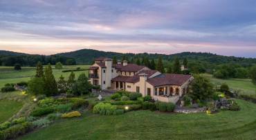 2525 GIBSON CT, DELAPLANE, Virginia 20144, 4 Bedrooms Bedrooms, ,3 BathroomsBathrooms,Residential,2525 GIBSON CT,VAFQ2022392 MLS # VAFQ2022392