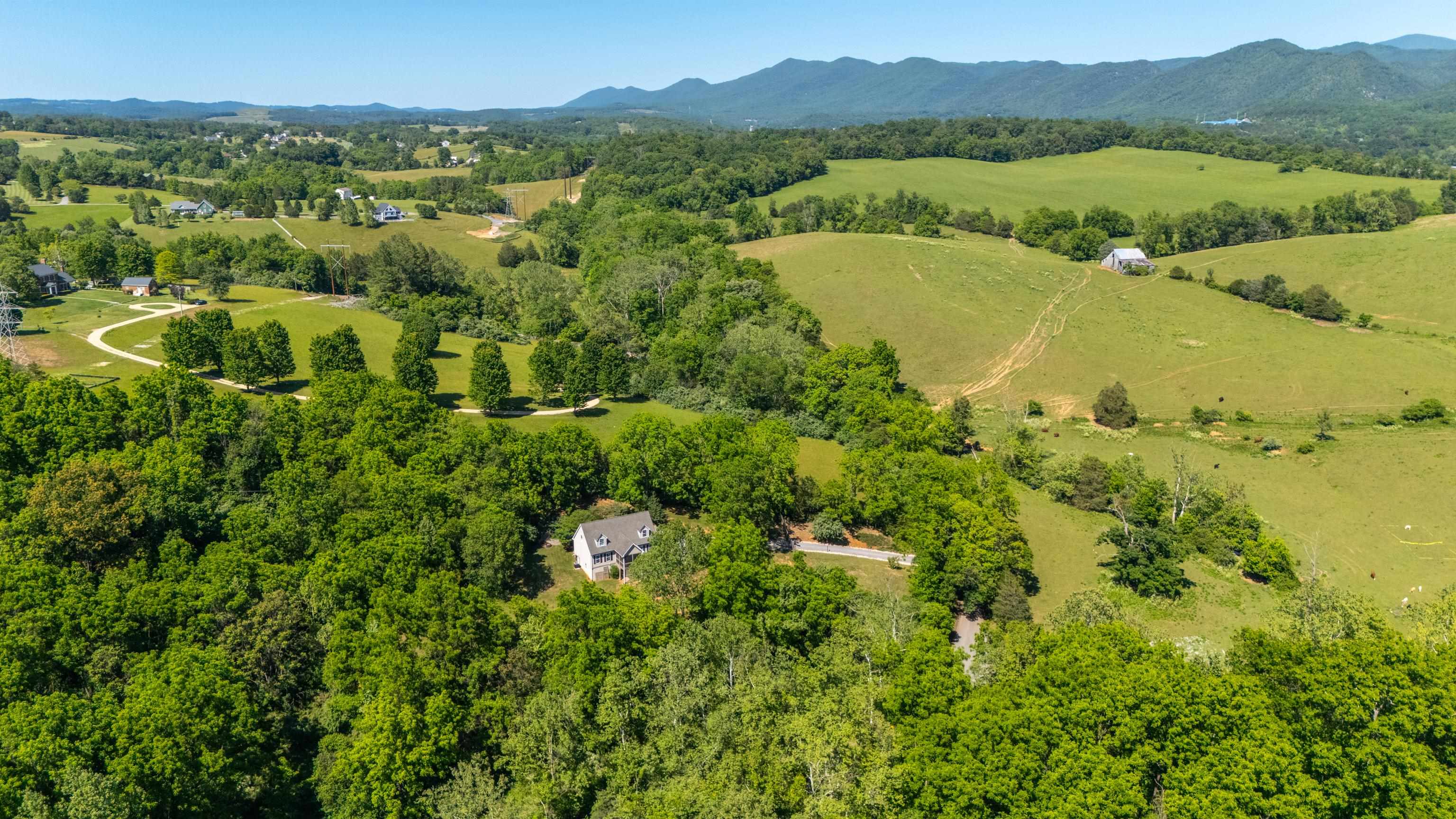 560 AGNERS MILL RD, LEXINGTON, Virginia 24450, 3 Bedrooms Bedrooms, ,2 BathroomsBathrooms,Residential,560 AGNERS MILL RD,678082 MLS # 678082 560 AGNERS MILL RD, LEXINGTON, Virginia 24450, 3 Bedrooms Bedrooms, ,2 BathroomsBathrooms,Residential,560 AGNERS MILL RD,678082 MLS # 678082