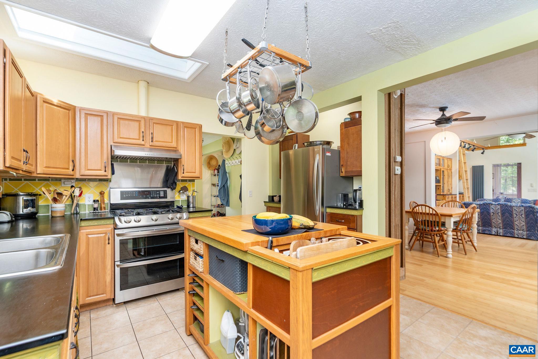 542 BUTTERMILK SPRING, STAUNTON, Virginia 24401, 3 Bedrooms Bedrooms, ,2 BathroomsBathrooms,Residential,542 BUTTERMILK SPRING,678477 MLS # 678477 542 BUTTERMILK SPRING, STAUNTON, Virginia 24401, 3 Bedrooms Bedrooms, ,2 BathroomsBathrooms,Residential,542 BUTTERMILK SPRING,678477 MLS # 678477
