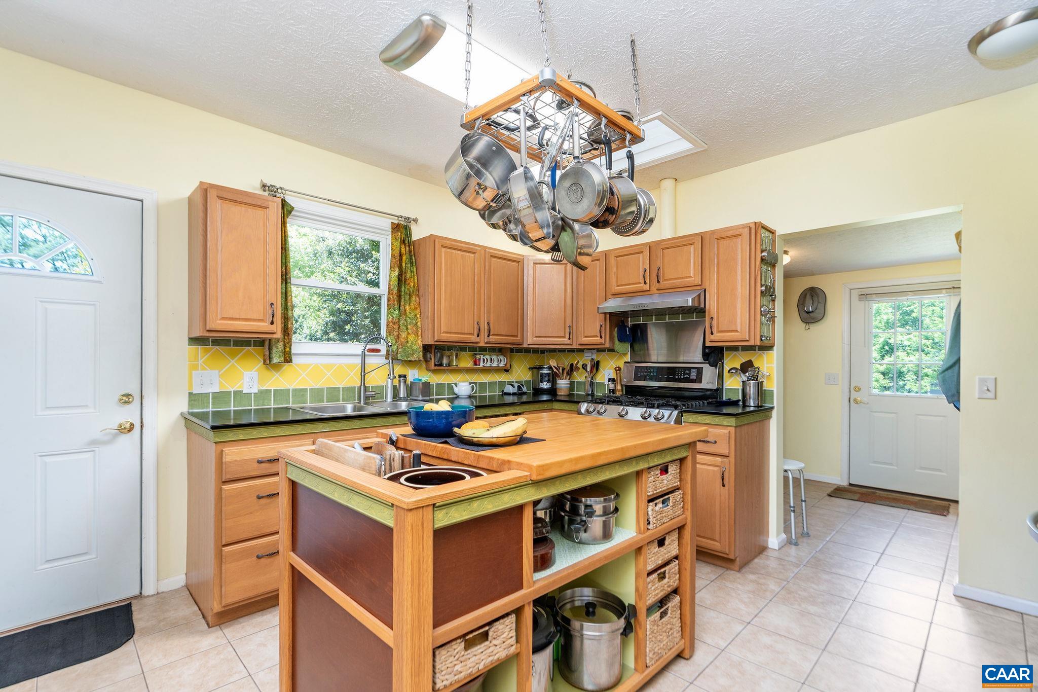 542 BUTTERMILK SPRING, STAUNTON, Virginia 24401, 3 Bedrooms Bedrooms, ,2 BathroomsBathrooms,Residential,542 BUTTERMILK SPRING,678477 MLS # 678477 542 BUTTERMILK SPRING, STAUNTON, Virginia 24401, 3 Bedrooms Bedrooms, ,2 BathroomsBathrooms,Residential,542 BUTTERMILK SPRING,678477 MLS # 678477