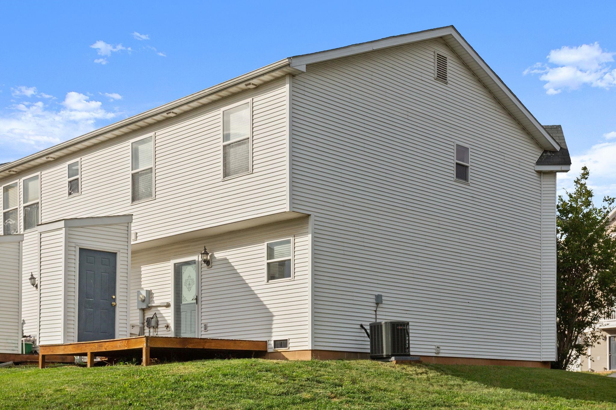 1280 VICTORIAN VILLAGE DR, HARRISONBURG, Virginia 22802, 3 Bedrooms Bedrooms, ,2 BathroomsBathrooms,Residential,1280 VICTORIAN VILLAGE DR,678734 MLS # 678734 1280 VICTORIAN VILLAGE DR, HARRISONBURG, Virginia 22802, 3 Bedrooms Bedrooms, ,2 BathroomsBathrooms,Residential,1280 VICTORIAN VILLAGE DR,678734 MLS # 678734