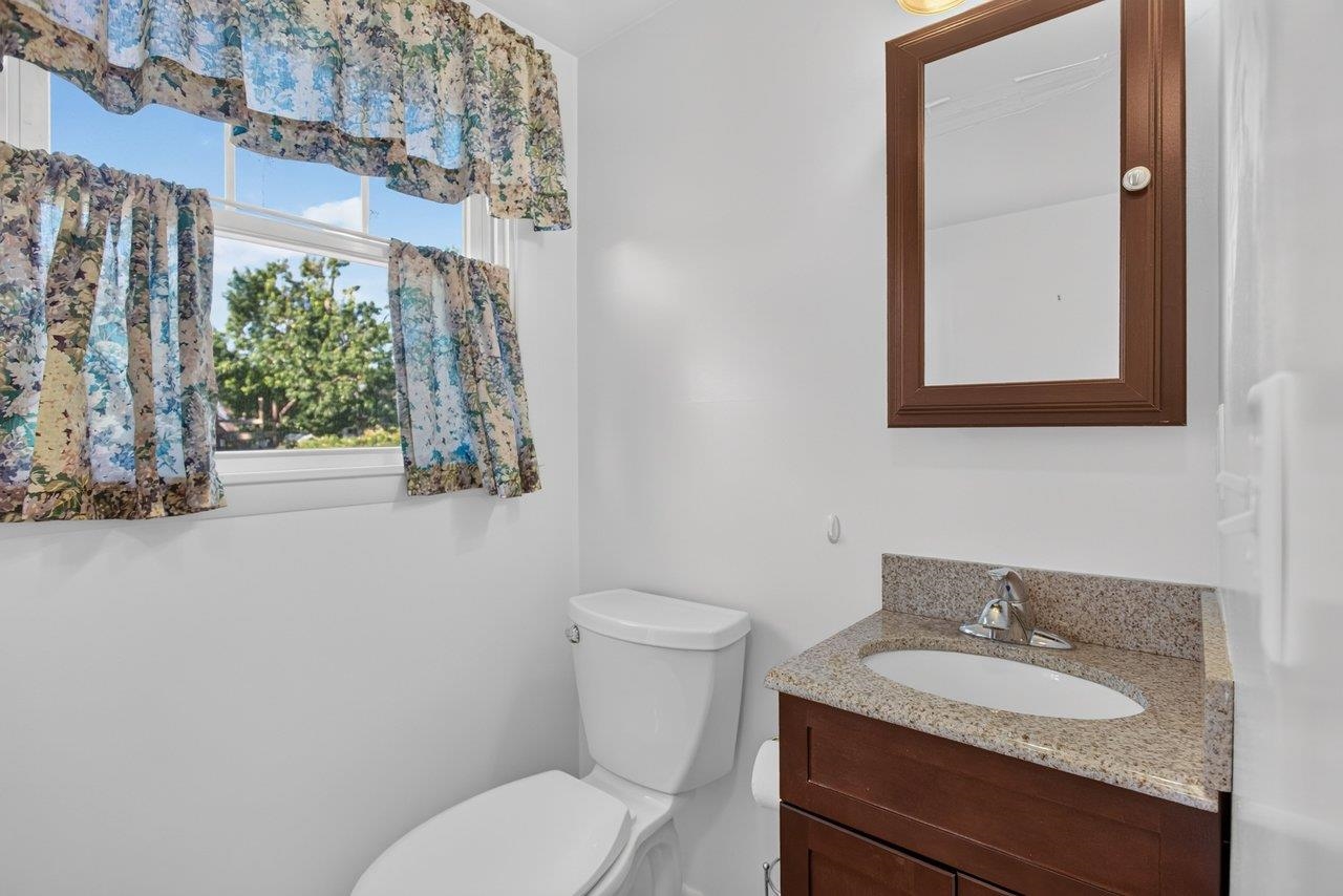 476 W WOLFE ST, HARRISONBURG, Virginia 22802, 2 Bedrooms Bedrooms, ,2 BathroomsBathrooms,Residential,476 W WOLFE ST,678736 MLS # 678736 476 W WOLFE ST, HARRISONBURG, Virginia 22802, 2 Bedrooms Bedrooms, ,2 BathroomsBathrooms,Residential,476 W WOLFE ST,678736 MLS # 678736