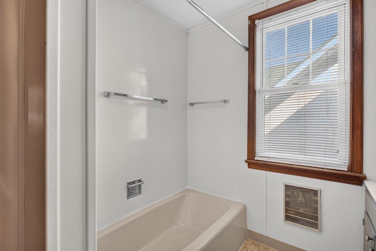 476 W WOLFE ST, HARRISONBURG, Virginia 22802, 2 Bedrooms Bedrooms, ,2 BathroomsBathrooms,Residential,476 W WOLFE ST,678736 MLS # 678736 476 W WOLFE ST, HARRISONBURG, Virginia 22802, 2 Bedrooms Bedrooms, ,2 BathroomsBathrooms,Residential,476 W WOLFE ST,678736 MLS # 678736