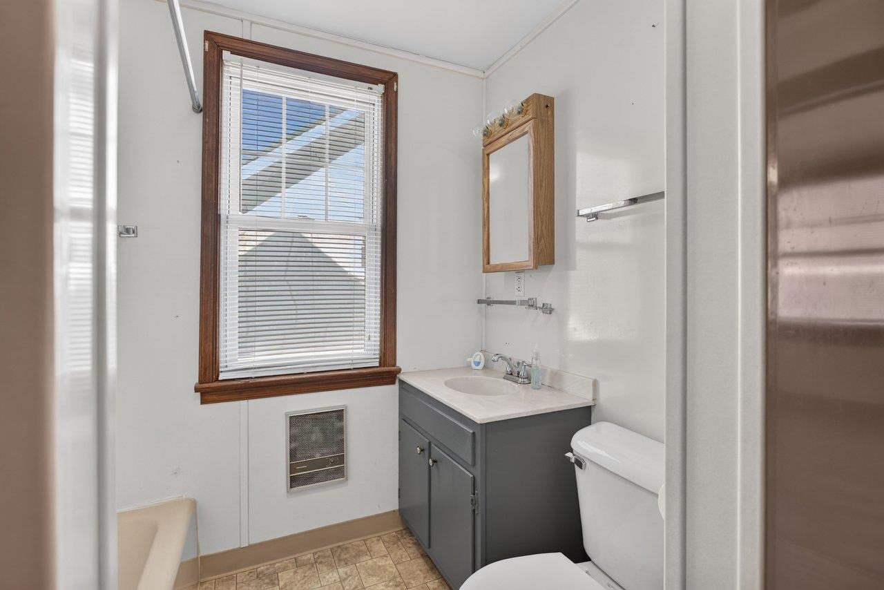 476 W WOLFE ST, HARRISONBURG, Virginia 22802, 2 Bedrooms Bedrooms, ,2 BathroomsBathrooms,Residential,476 W WOLFE ST,678736 MLS # 678736 476 W WOLFE ST, HARRISONBURG, Virginia 22802, 2 Bedrooms Bedrooms, ,2 BathroomsBathrooms,Residential,476 W WOLFE ST,678736 MLS # 678736