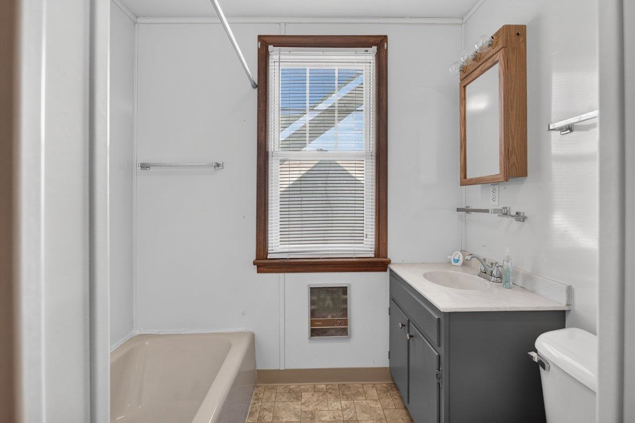 476 W WOLFE ST, HARRISONBURG, Virginia 22802, 2 Bedrooms Bedrooms, ,2 BathroomsBathrooms,Residential,476 W WOLFE ST,678736 MLS # 678736 476 W WOLFE ST, HARRISONBURG, Virginia 22802, 2 Bedrooms Bedrooms, ,2 BathroomsBathrooms,Residential,476 W WOLFE ST,678736 MLS # 678736
