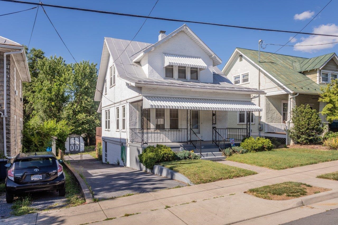 476 W WOLFE ST, HARRISONBURG, Virginia 22802, 2 Bedrooms Bedrooms, ,2 BathroomsBathrooms,Residential,476 W WOLFE ST,678736 MLS # 678736 476 W WOLFE ST, HARRISONBURG, Virginia 22802, 2 Bedrooms Bedrooms, ,2 BathroomsBathrooms,Residential,476 W WOLFE ST,678736 MLS # 678736