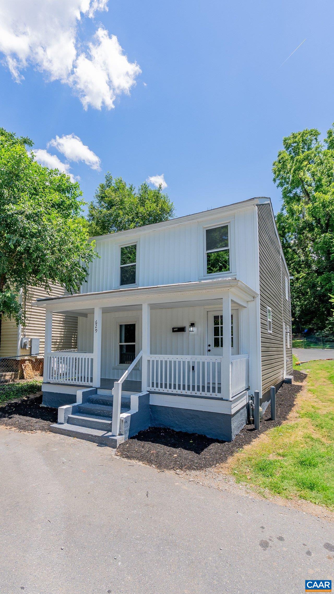 629 BAPTIST ST, STAUNTON, Virginia 24401, 2 Bedrooms Bedrooms, ,1 BathroomBathrooms,Residential,629 Baptist St,629 BAPTIST ST,678737 MLS # 678737