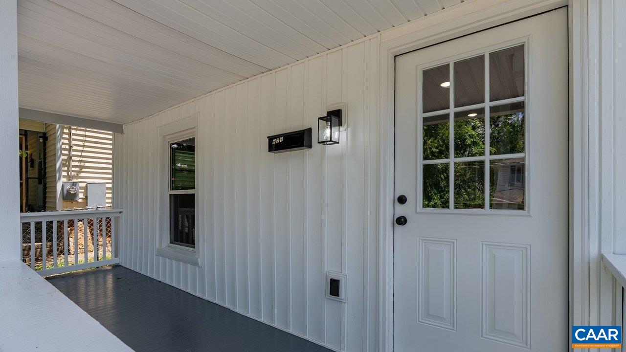 629 BAPTIST ST, STAUNTON, Virginia 24401, 2 Bedrooms Bedrooms, ,1 BathroomBathrooms,Residential,629 Baptist St,629 BAPTIST ST,678737 MLS # 678737