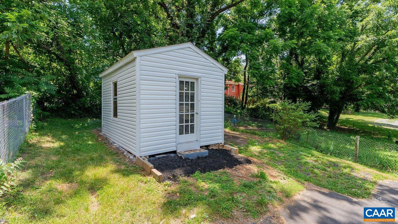 629 BAPTIST ST, STAUNTON, Virginia 24401, 2 Bedrooms Bedrooms, ,1 BathroomBathrooms,Residential,629 Baptist St,629 BAPTIST ST,678737 MLS # 678737