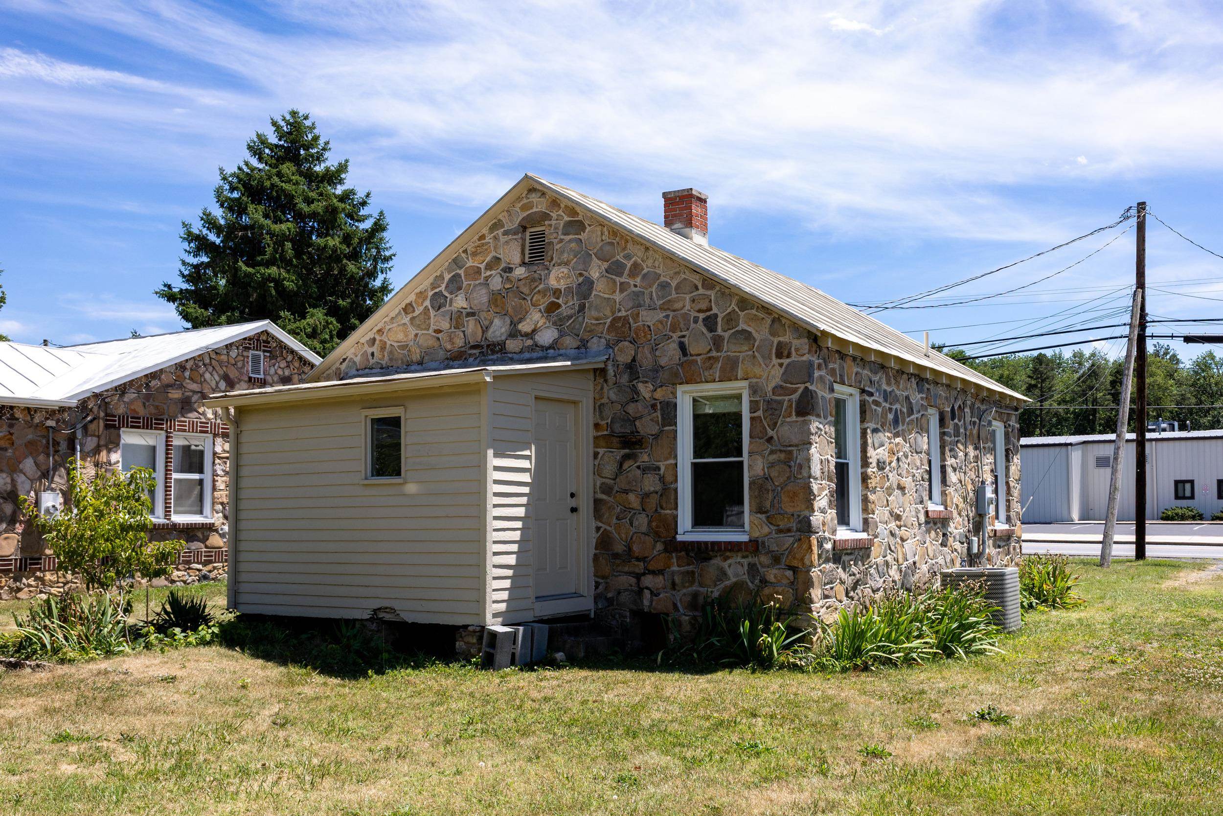 108 THIRD ST, GROTTOES, Virginia 24441, 2 Bedrooms Bedrooms, ,1 BathroomBathrooms,Residential,108 THIRD ST,678741 MLS # 678741 108 THIRD ST, GROTTOES, Virginia 24441, 2 Bedrooms Bedrooms, ,1 BathroomBathrooms,Residential,108 THIRD ST,678741 MLS # 678741