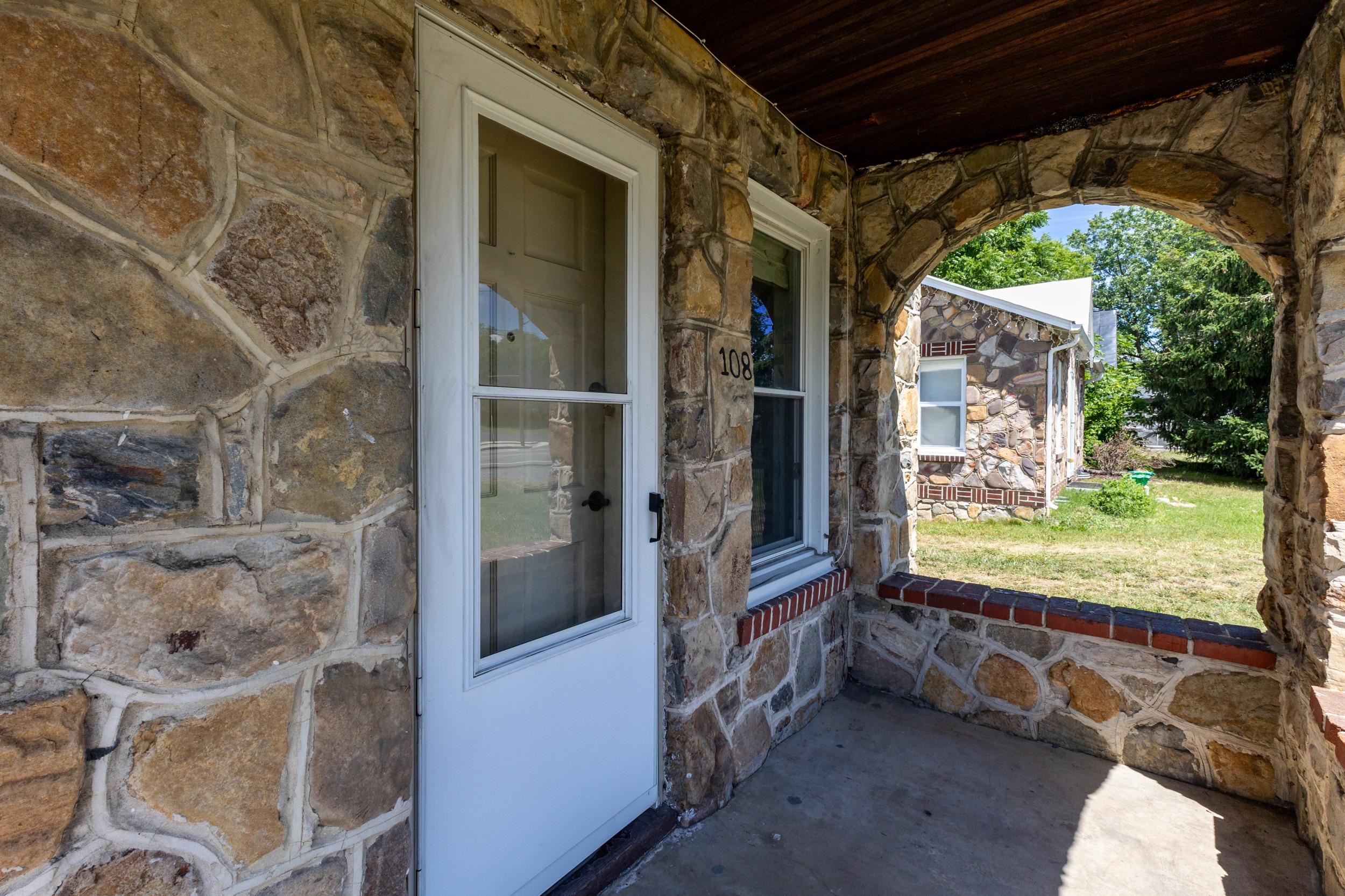 108 THIRD ST, GROTTOES, Virginia 24441, 2 Bedrooms Bedrooms, ,1 BathroomBathrooms,Residential,108 THIRD ST,678741 MLS # 678741 108 THIRD ST, GROTTOES, Virginia 24441, 2 Bedrooms Bedrooms, ,1 BathroomBathrooms,Residential,108 THIRD ST,678741 MLS # 678741