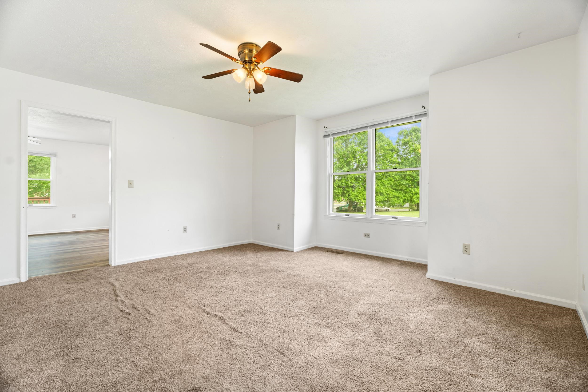 1316 E MAIN ST, WAYNESBORO, Virginia 22980, 3 Bedrooms Bedrooms, ,1 BathroomBathrooms,Residential,1316 E MAIN ST,678762 MLS # 678762