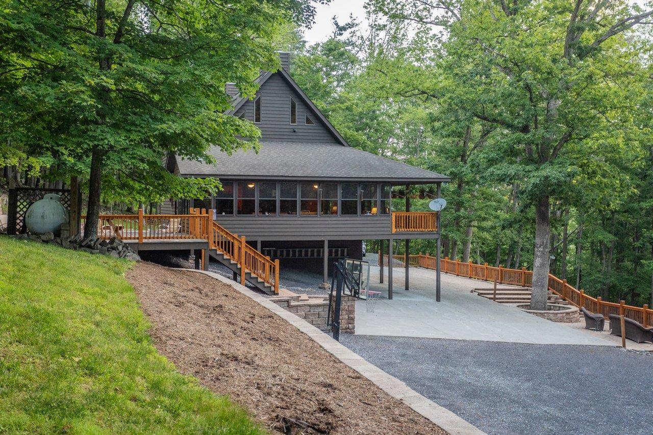 22606 GERMAN RIVER RD, CRIDERS, Virginia 22820, 3 Bedrooms Bedrooms, ,3 BathroomsBathrooms,Residential,22606 GERMAN RIVER RD,678763 MLS # 678763
