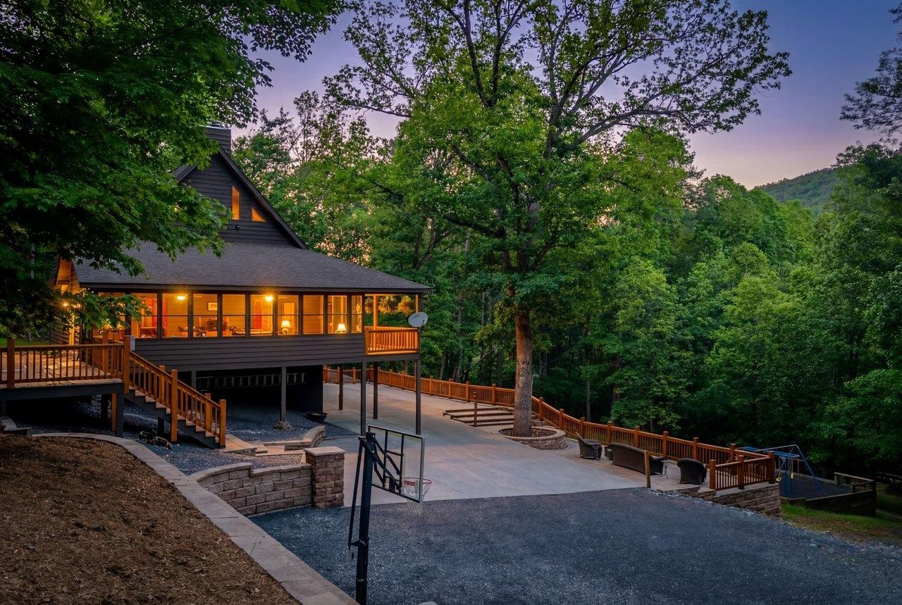 22606 GERMAN RIVER RD, CRIDERS, Virginia 22820, 3 Bedrooms Bedrooms, ,3 BathroomsBathrooms,Residential,22606 GERMAN RIVER RD,678763 MLS # 678763