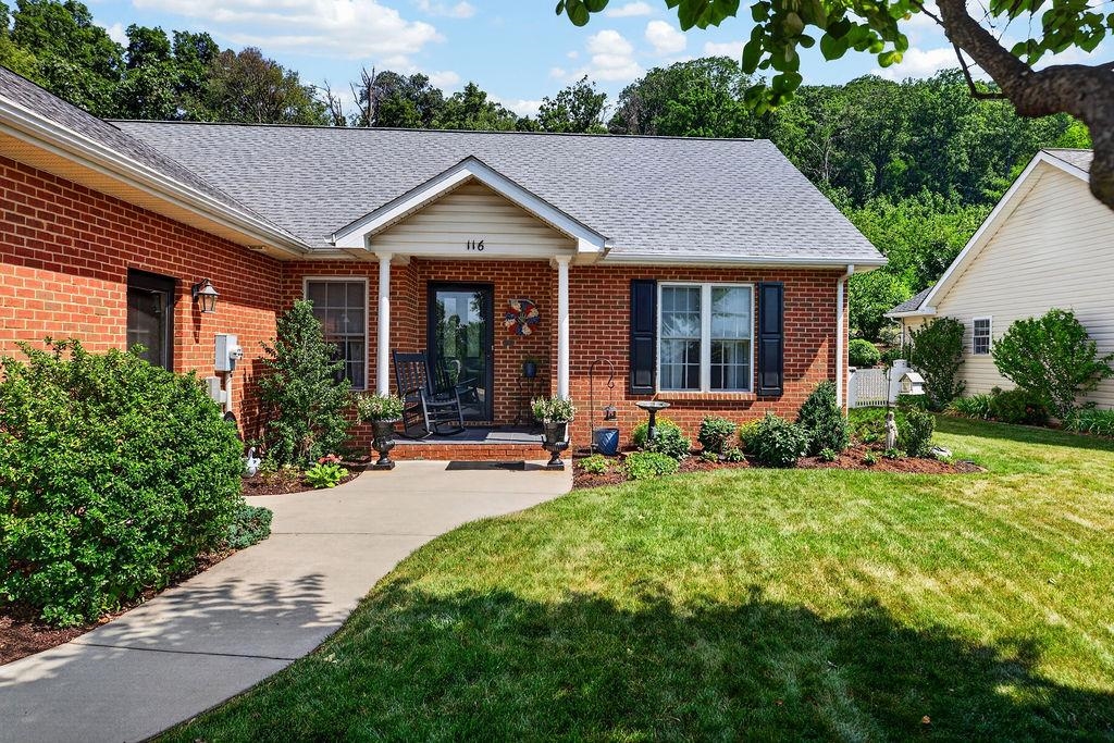 116 RED OAK DR, STAUNTON, Virginia 24401, 3 Bedrooms Bedrooms, ,2 BathroomsBathrooms,Residential,116 RED OAK DR,678767 MLS # 678767 116 RED OAK DR, STAUNTON, Virginia 24401, 3 Bedrooms Bedrooms, ,2 BathroomsBathrooms,Residential,116 RED OAK DR,678767 MLS # 678767