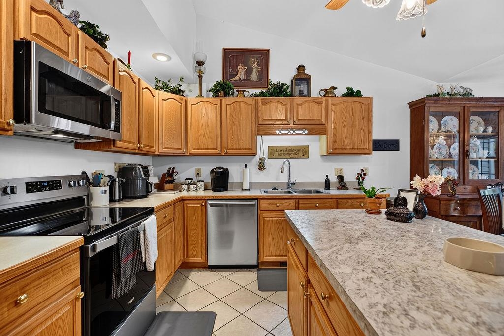 116 RED OAK DR, STAUNTON, Virginia 24401, 3 Bedrooms Bedrooms, ,2 BathroomsBathrooms,Residential,116 RED OAK DR,678767 MLS # 678767 116 RED OAK DR, STAUNTON, Virginia 24401, 3 Bedrooms Bedrooms, ,2 BathroomsBathrooms,Residential,116 RED OAK DR,678767 MLS # 678767