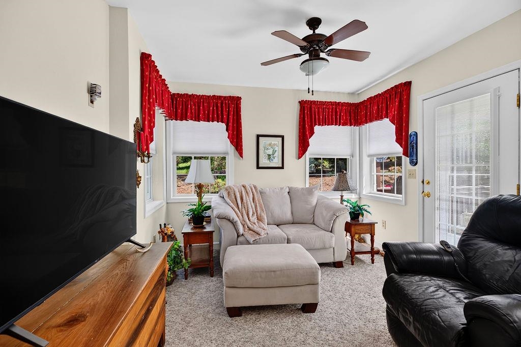 116 RED OAK DR, STAUNTON, Virginia 24401, 3 Bedrooms Bedrooms, ,2 BathroomsBathrooms,Residential,116 RED OAK DR,678767 MLS # 678767 116 RED OAK DR, STAUNTON, Virginia 24401, 3 Bedrooms Bedrooms, ,2 BathroomsBathrooms,Residential,116 RED OAK DR,678767 MLS # 678767