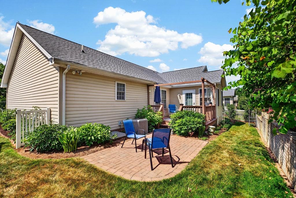 116 RED OAK DR, STAUNTON, Virginia 24401, 3 Bedrooms Bedrooms, ,2 BathroomsBathrooms,Residential,116 RED OAK DR,678767 MLS # 678767 116 RED OAK DR, STAUNTON, Virginia 24401, 3 Bedrooms Bedrooms, ,2 BathroomsBathrooms,Residential,116 RED OAK DR,678767 MLS # 678767