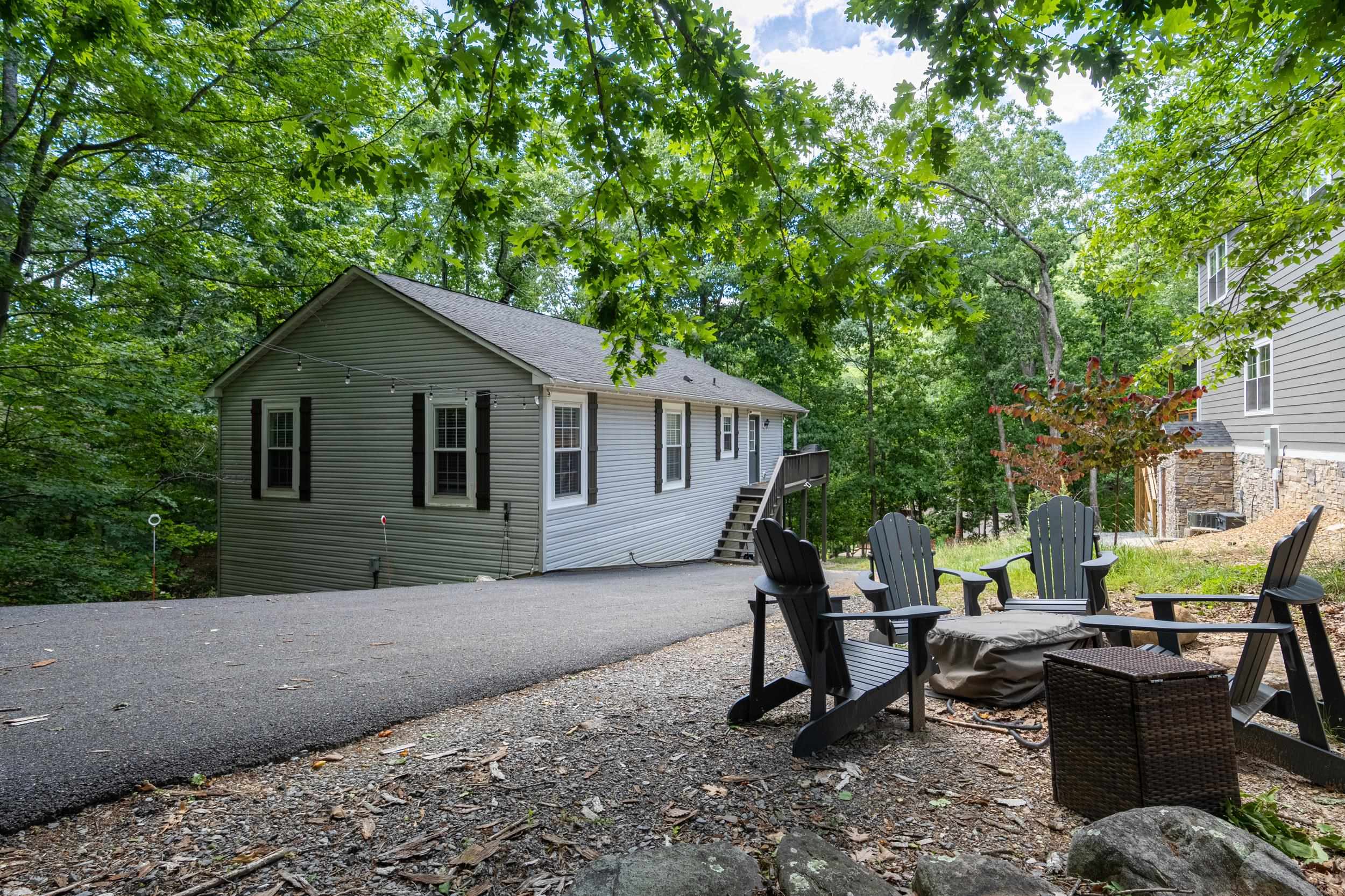 4241 PALMER RD, MCGAHEYSVILLE, Virginia 22840, 5 Bedrooms Bedrooms, ,3 BathroomsBathrooms,Residential,4241 PALMER RD,678773 MLS # 678773