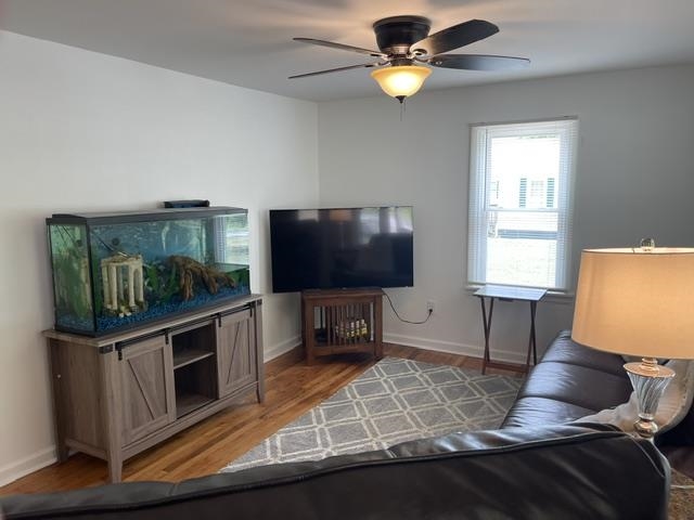 336 W RAILROAD AVE, CRAIGSVILLE, Virginia 24430, 3 Bedrooms Bedrooms, ,1 BathroomBathrooms,Residential,336 W RAILROAD AVE,678774 MLS # 678774