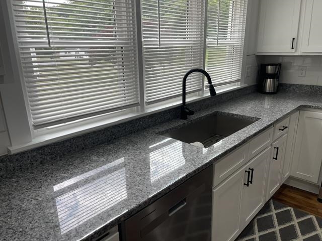 336 W RAILROAD AVE, CRAIGSVILLE, Virginia 24430, 3 Bedrooms Bedrooms, ,1 BathroomBathrooms,Residential,336 W RAILROAD AVE,678774 MLS # 678774