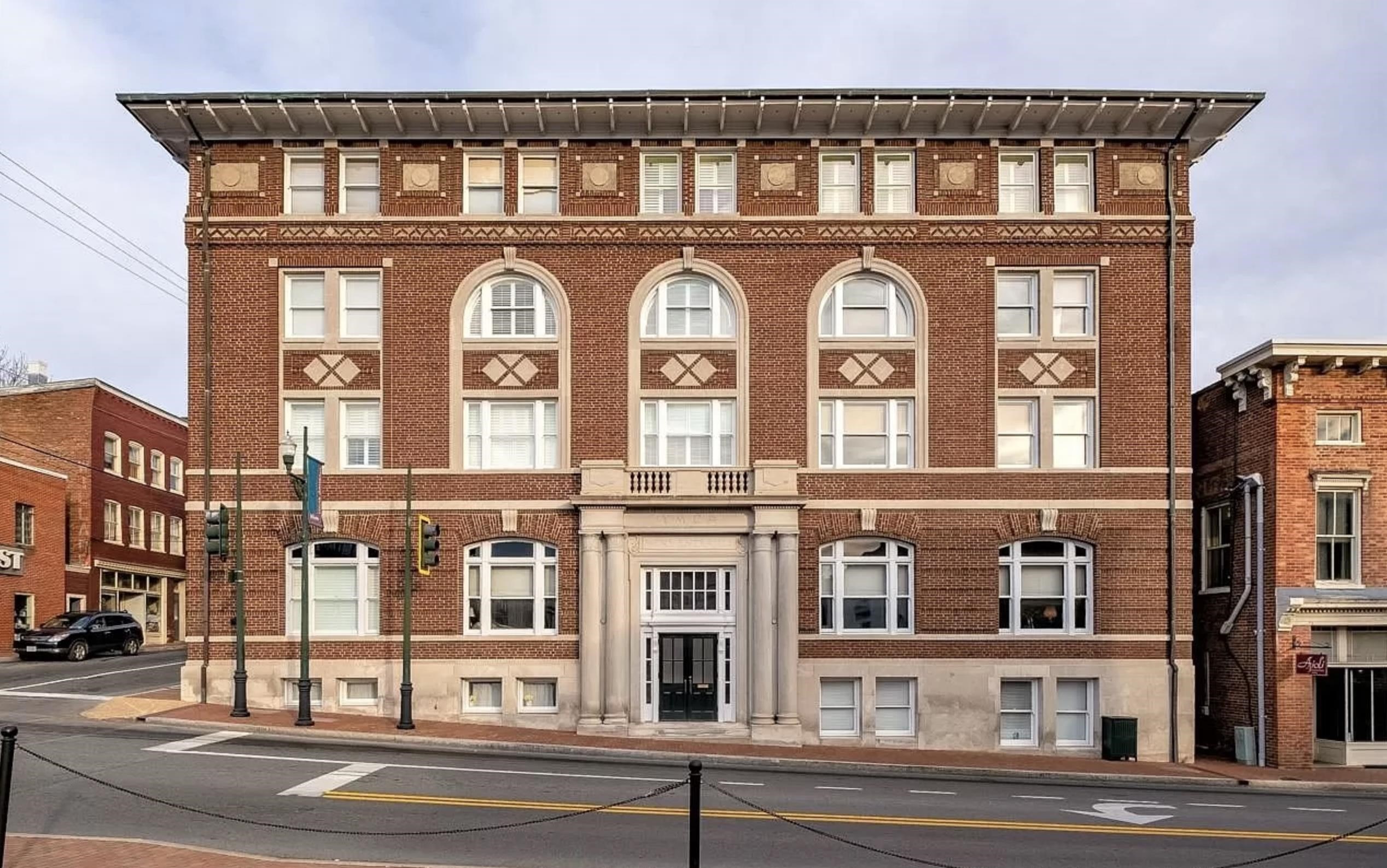41 N AUGUSTA ST, STAUNTON, Virginia 24401, 2 Bedrooms Bedrooms, ,1 BathroomBathrooms,Residential,41 N AUGUSTA ST,678777 MLS # 678777 41 N AUGUSTA ST, STAUNTON, Virginia 24401, 2 Bedrooms Bedrooms, ,1 BathroomBathrooms,Residential,41 N AUGUSTA ST,678777 MLS # 678777