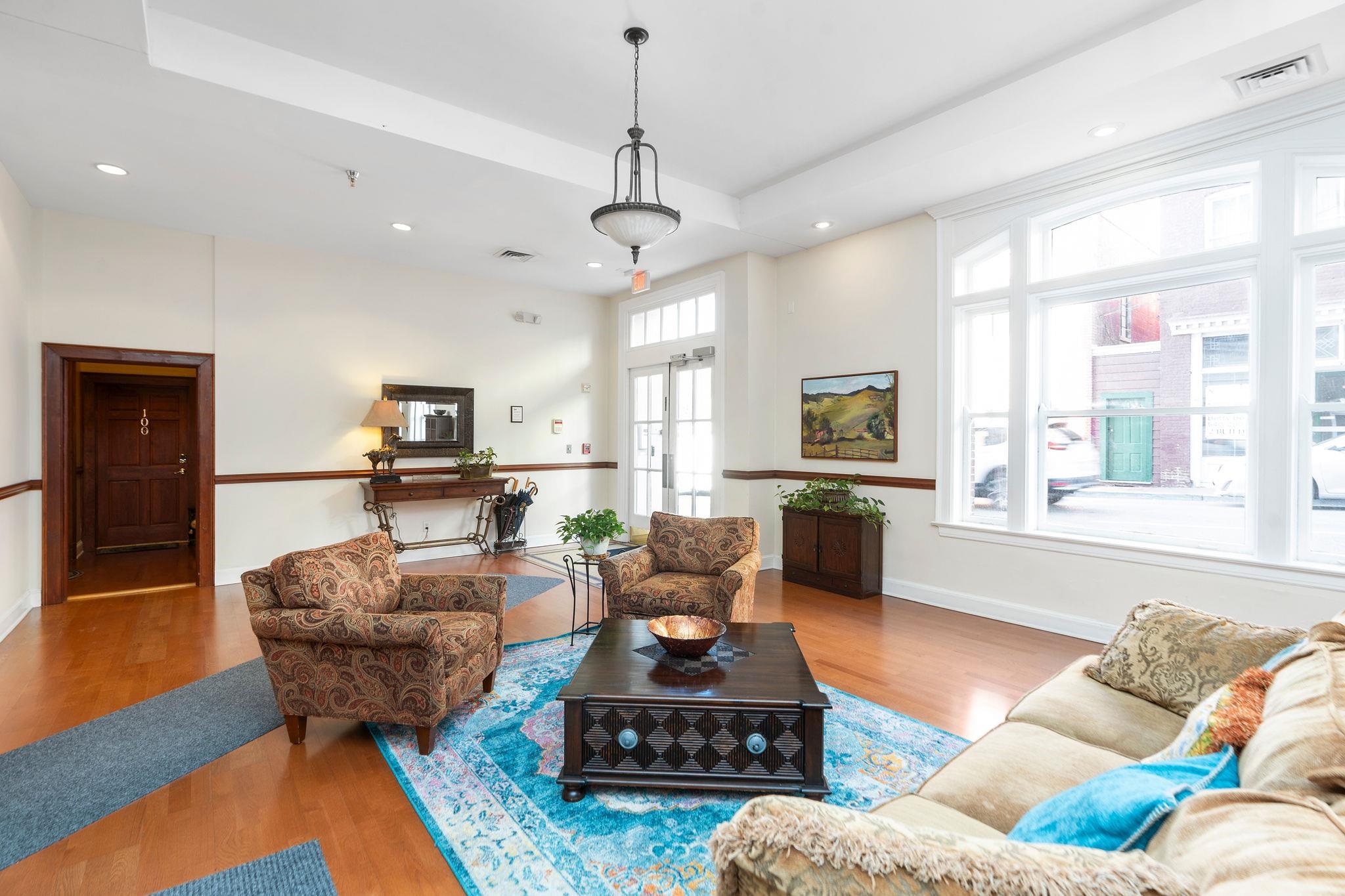 41 N AUGUSTA ST, STAUNTON, Virginia 24401, 2 Bedrooms Bedrooms, ,1 BathroomBathrooms,Residential,41 N AUGUSTA ST,678777 MLS # 678777 41 N AUGUSTA ST, STAUNTON, Virginia 24401, 2 Bedrooms Bedrooms, ,1 BathroomBathrooms,Residential,41 N AUGUSTA ST,678777 MLS # 678777