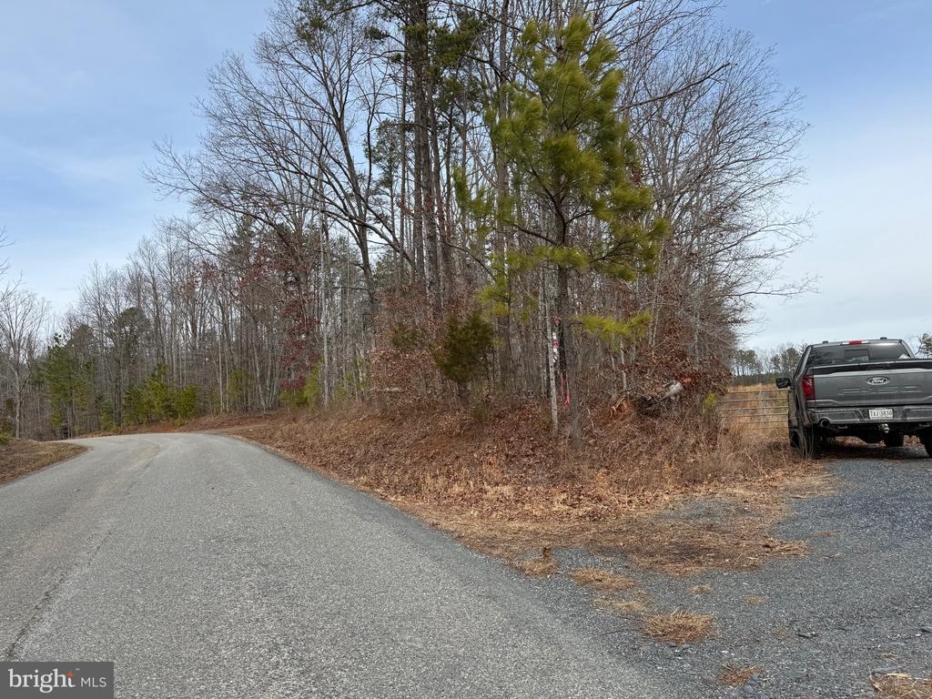 COMMUNITY HOUSE RD, Virginia 23084, ,Land,COMMUNITY HOUSE RD,VAFN2000702 MLS # VAFN2000702
