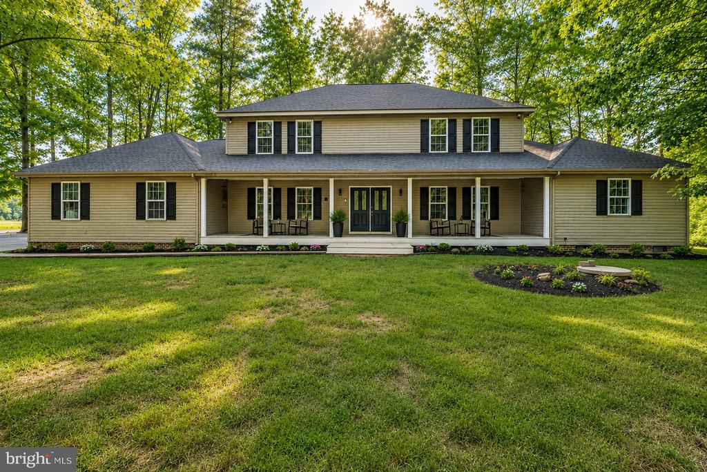 7905 E E ROBERT E LEE CT, SPOTSYLVANIA, Virginia 22551, 6 Bedrooms Bedrooms, ,4 BathroomsBathrooms,Residential,7905 E E ROBERT E LEE CT,VASP2041332 MLS # VASP2041332