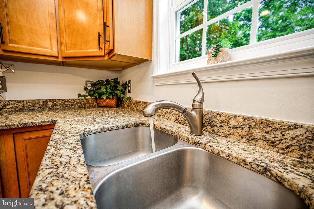 9007 MCALISTER CT, FREDERICKSBURG, Virginia 22408, 5 Bedrooms Bedrooms, ,3 BathroomsBathrooms,Residential,9007 MCALISTER CT,VASP2042312 MLS # VASP2042312