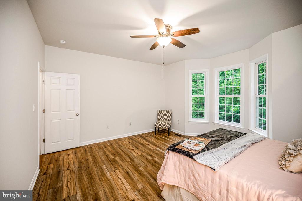 9007 MCALISTER CT, FREDERICKSBURG, Virginia 22408, 5 Bedrooms Bedrooms, ,3 BathroomsBathrooms,Residential,9007 MCALISTER CT,VASP2042312 MLS # VASP2042312