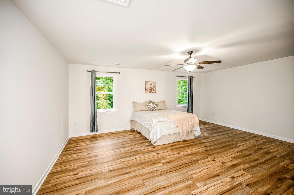 9007 MCALISTER CT, FREDERICKSBURG, Virginia 22408, 5 Bedrooms Bedrooms, ,3 BathroomsBathrooms,Residential,9007 MCALISTER CT,VASP2042312 MLS # VASP2042312