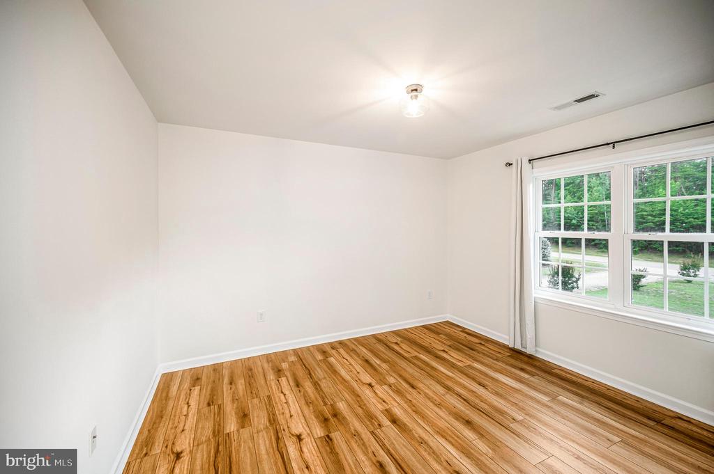 9007 MCALISTER CT, FREDERICKSBURG, Virginia 22408, 5 Bedrooms Bedrooms, ,3 BathroomsBathrooms,Residential,9007 MCALISTER CT,VASP2042312 MLS # VASP2042312