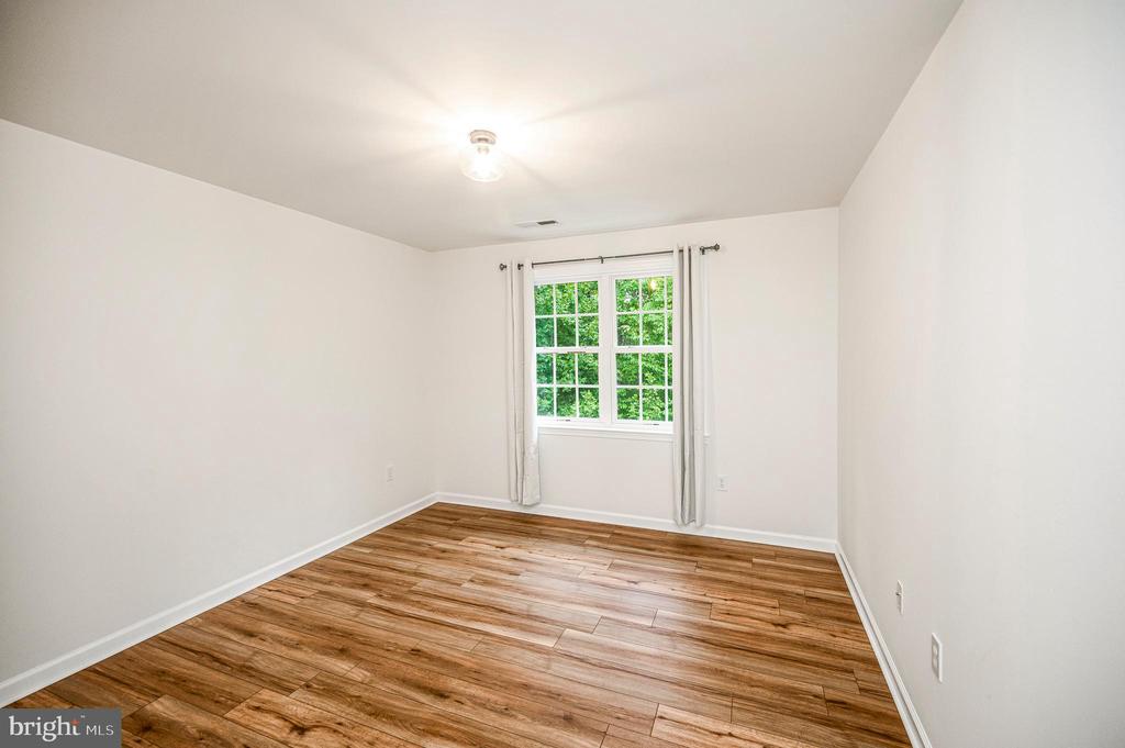 9007 MCALISTER CT, FREDERICKSBURG, Virginia 22408, 5 Bedrooms Bedrooms, ,3 BathroomsBathrooms,Residential,9007 MCALISTER CT,VASP2042312 MLS # VASP2042312