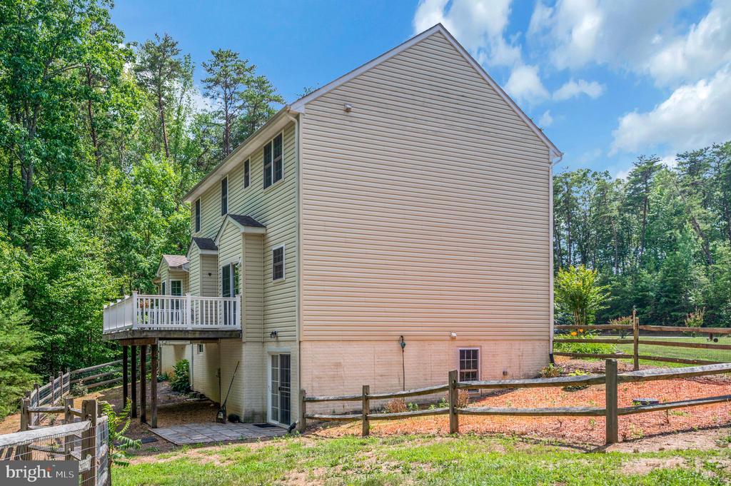 9007 MCALISTER CT, FREDERICKSBURG, Virginia 22408, 5 Bedrooms Bedrooms, ,3 BathroomsBathrooms,Residential,9007 MCALISTER CT,VASP2042312 MLS # VASP2042312