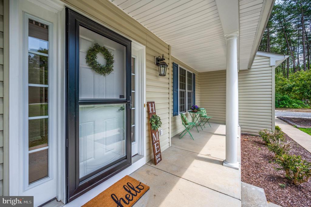 9007 MCALISTER CT, FREDERICKSBURG, Virginia 22408, 5 Bedrooms Bedrooms, ,3 BathroomsBathrooms,Residential,9007 MCALISTER CT,VASP2042312 MLS # VASP2042312