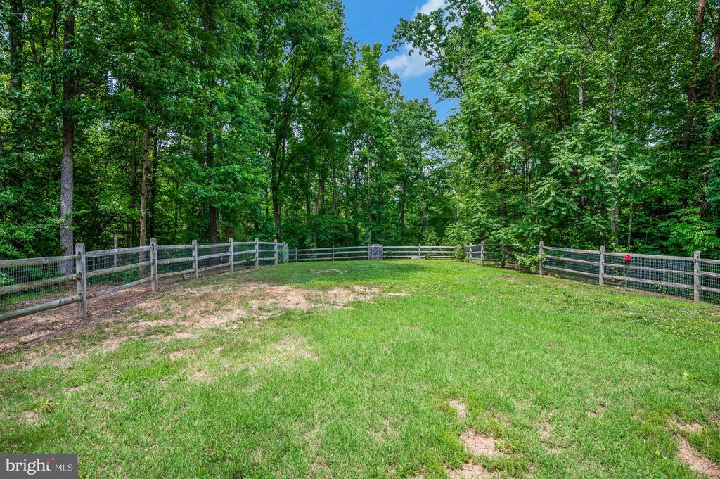 9007 MCALISTER CT, FREDERICKSBURG, Virginia 22408, 5 Bedrooms Bedrooms, ,3 BathroomsBathrooms,Residential,9007 MCALISTER CT,VASP2042312 MLS # VASP2042312