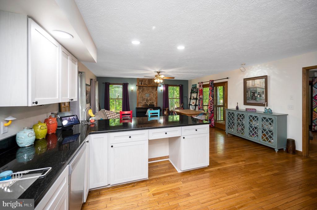 108 WINCHESTER LN, LOCUST GROVE, Virginia 22508, 3 Bedrooms Bedrooms, ,3 BathroomsBathrooms,Residential,108 WINCHESTER LN,VAOR2014360 MLS # VAOR2014360