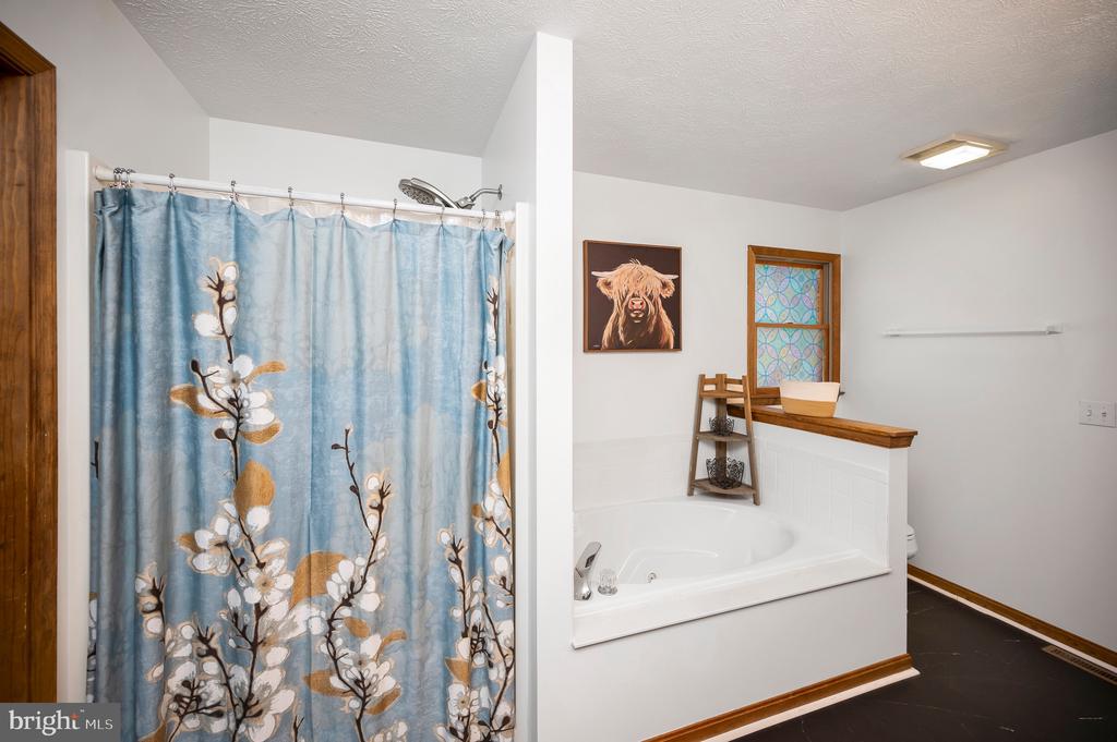 108 WINCHESTER LN, LOCUST GROVE, Virginia 22508, 3 Bedrooms Bedrooms, ,3 BathroomsBathrooms,Residential,108 WINCHESTER LN,VAOR2014360 MLS # VAOR2014360