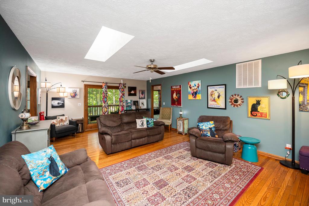 108 WINCHESTER LN, LOCUST GROVE, Virginia 22508, 3 Bedrooms Bedrooms, ,3 BathroomsBathrooms,Residential,108 WINCHESTER LN,VAOR2014360 MLS # VAOR2014360