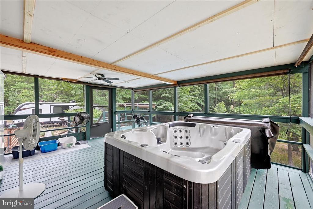 34254 RICHARDS FERRY RD, RICHARDSVILLE, Virginia 22736, 3 Bedrooms Bedrooms, ,2 BathroomsBathrooms,Residential,34254 RICHARDS FERRY RD,VACU2013950 MLS # VACU2013950